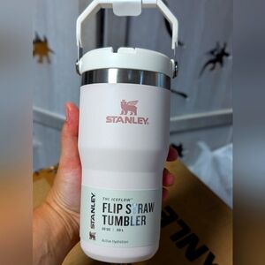 New STANLEY Flip Straw Tumbler cup 20 OZ Pink